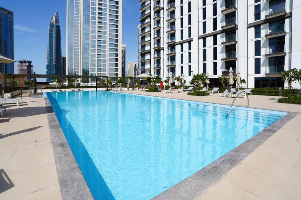 Comfy 2br In Downtown. Dubai